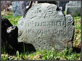 Footstone for Mrs. Elizabeth Holyoke (1719).